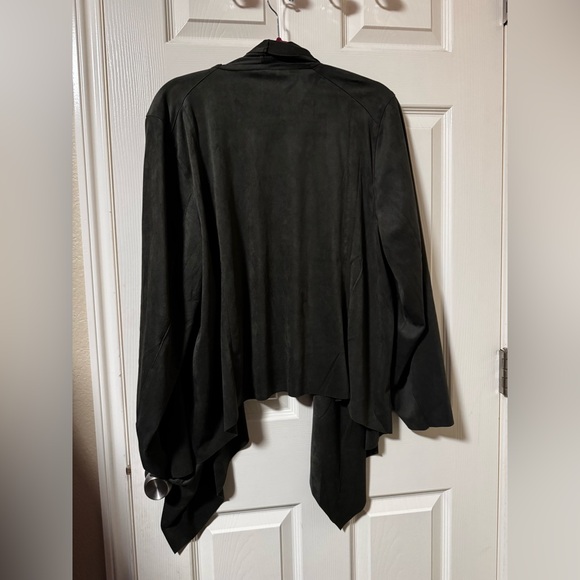 Torrid Suede Drape Front Jacket. Size 3. NWT - Picture 5 of 9